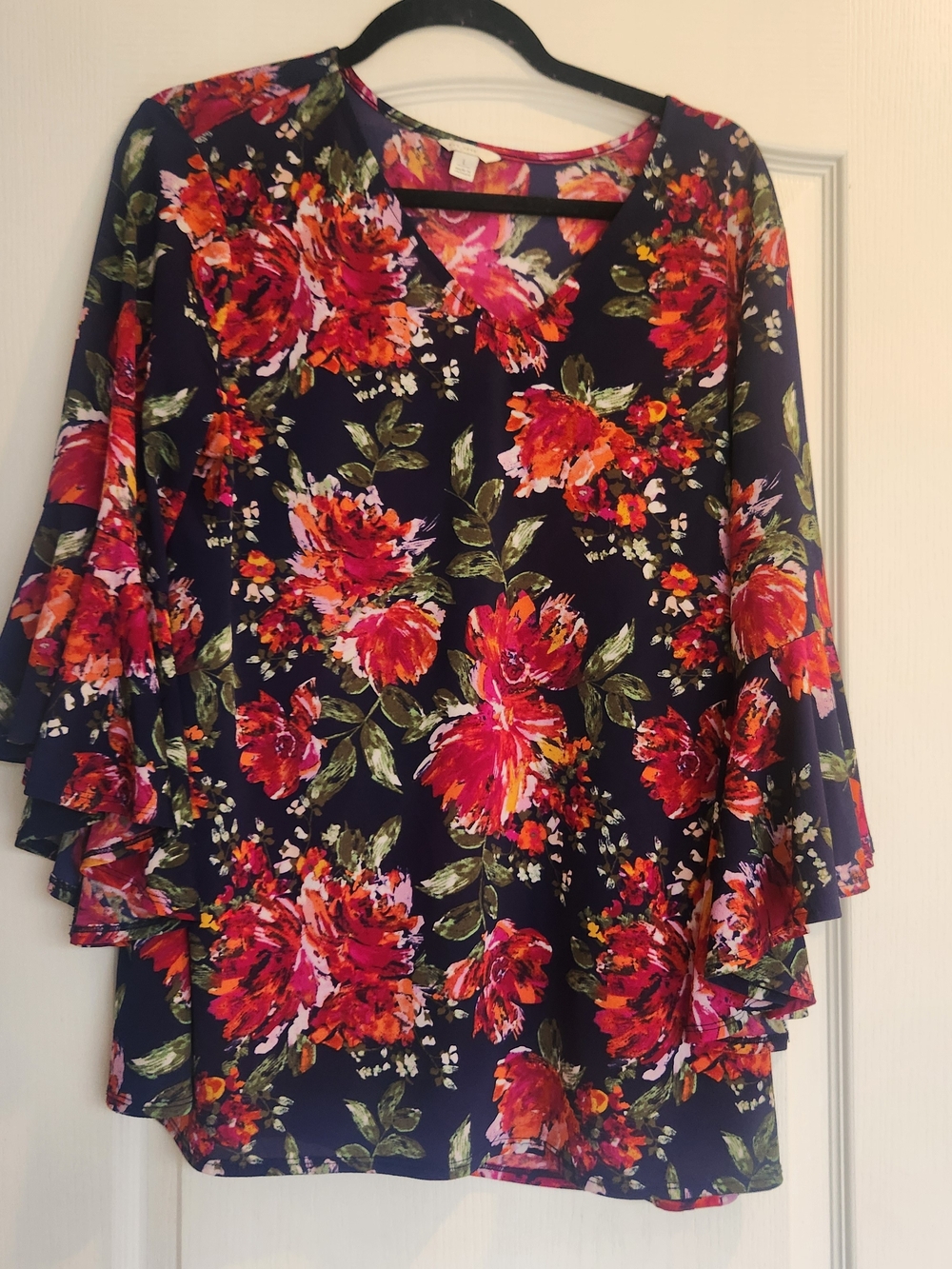 Cato Blouse with Pink and Red Floral Print L Euc